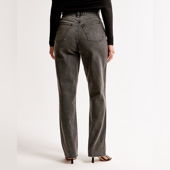 A&F Curve Love 90s Straight Jean - Picture 2 of 5